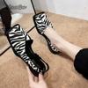 fashion All-Match Closed Toe Sandals Fashion Womens Shoes 2024 Suit Female Beige Med Block Heels Shallow Mouth Luxury Black Summer Shoes