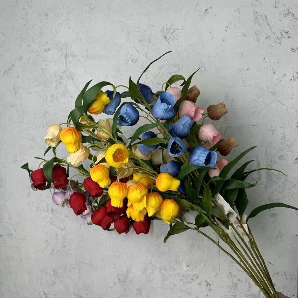 1pc  Artificial Flower Valley Lily Wind Chime Fake Flower Bell Orchid Flower Branch Home Outdoor Decor Pompass grass Flowers