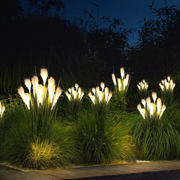Solar Powered Reed Shaped Light Waterproof Outdoor Courtyard Lamp for Garden Park Road Courtyard Lawn Patio Decor Lighting