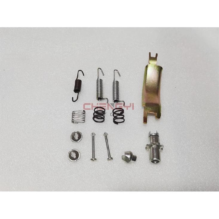 1PCS Rear Hand Brake Repair Kit Fit For Pajero Montero Shogun K96W KH6W KG5W V43W V65W V73W V75W V87W V93W MB858542 MB858543