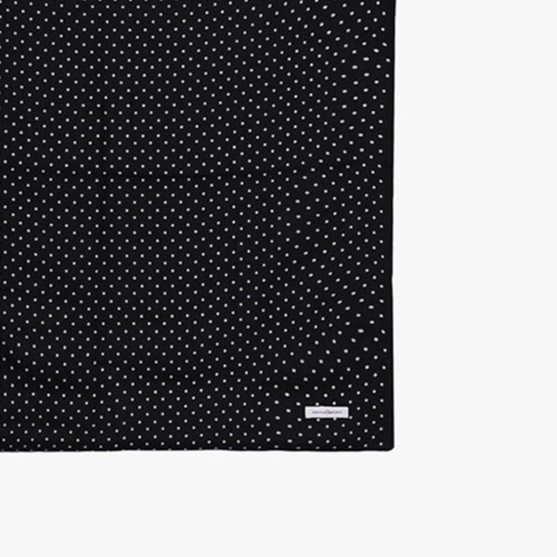 PINK PINEAPPLE DOT VELVET SCARF_BLACK