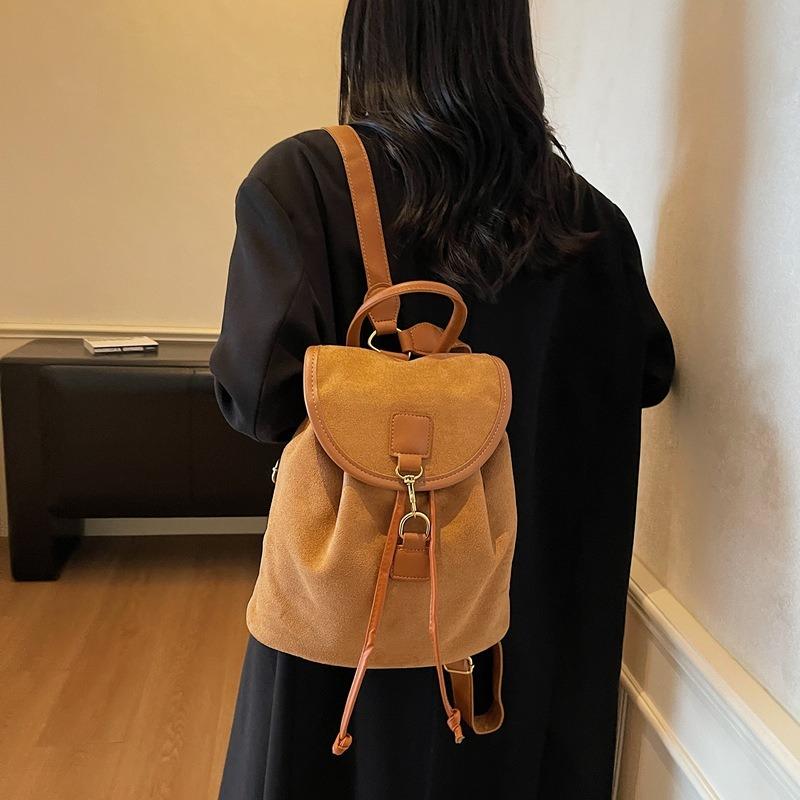 Fashion and Leisure Large-capacity Handbag Women's Bag New Suede Backpack Simple Travel Backpack
