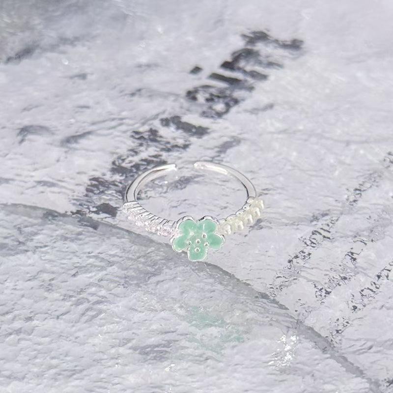 Retro Emaille Verschmiert Grau-Grün Schmetterling Personalisierbarer Öffnungsring Damen Weiß Exquisite Blume High-End Super Fee Ring