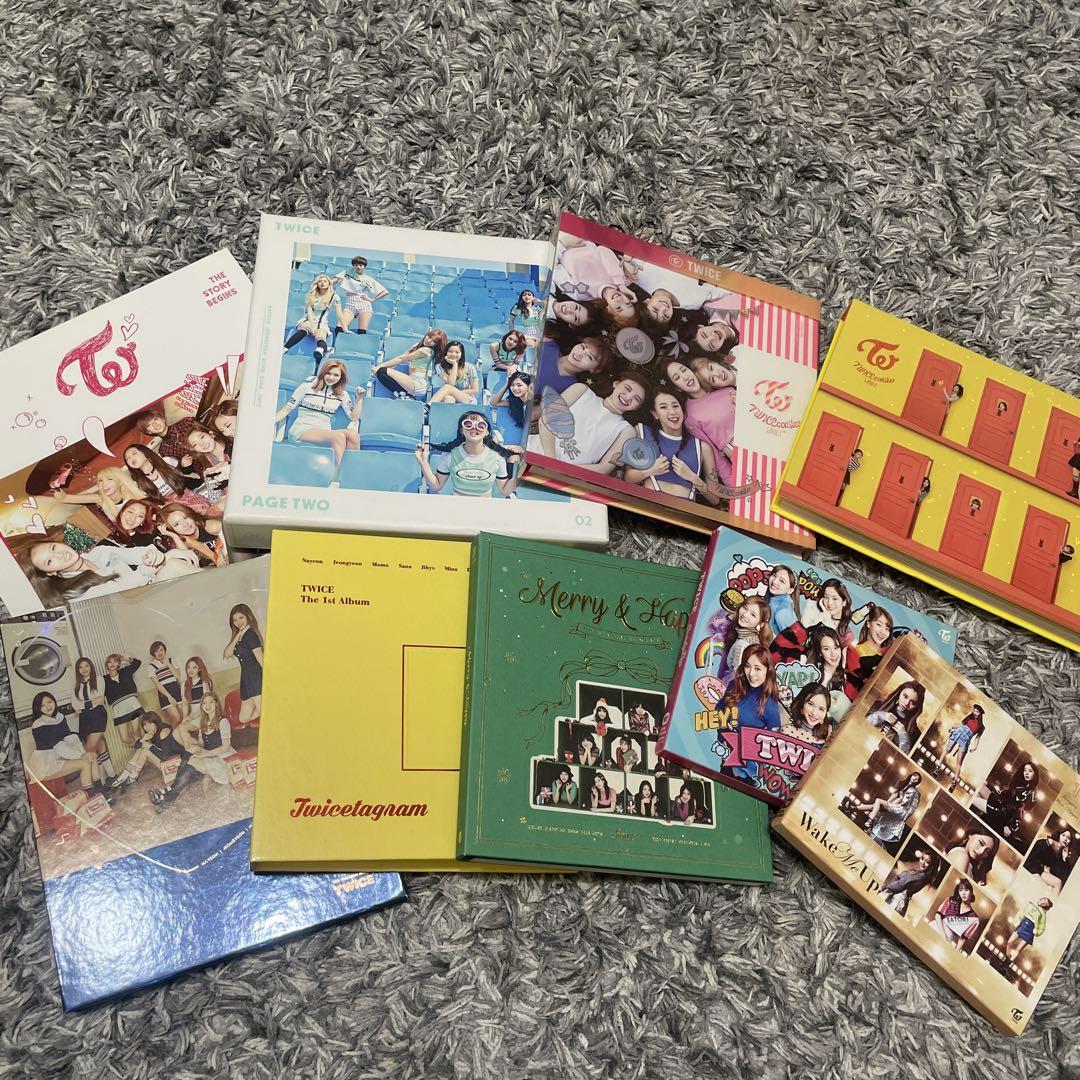 

[USED] TWICE album 9 pieces set