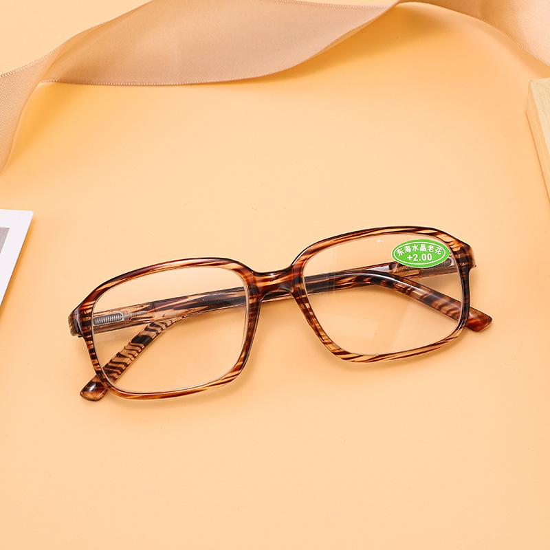 

Large Frame Reading Glasses With Spring Legs Comfortable For Middle-Aged And Elderly People Men S And Women S Reading Glasses +4.0