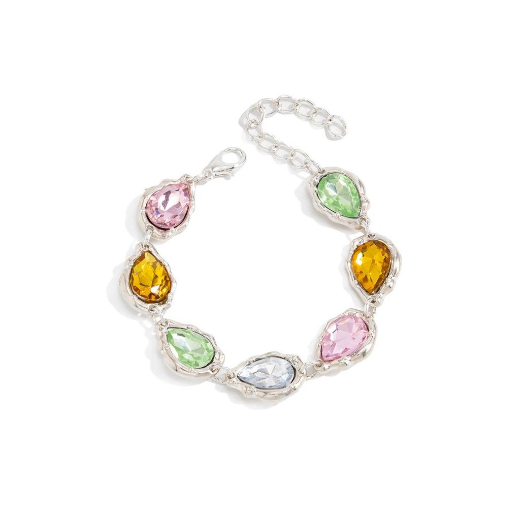 European-American Retro Water Drop Gem Bracelet, Luxurious & Versatile Design
