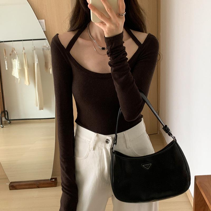 Black Long-sleeved T-shirt for Women, Spring Inner Layering Shirt, Niche Design, Halter Neck, Clavicle Slimming, Short Top