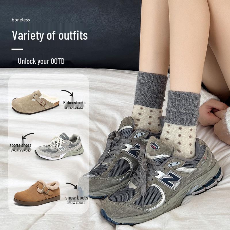 Women's Retro Polka Dot Mid-Calf Cashmere Socks - Warm & Thickened for Autumn/Winter