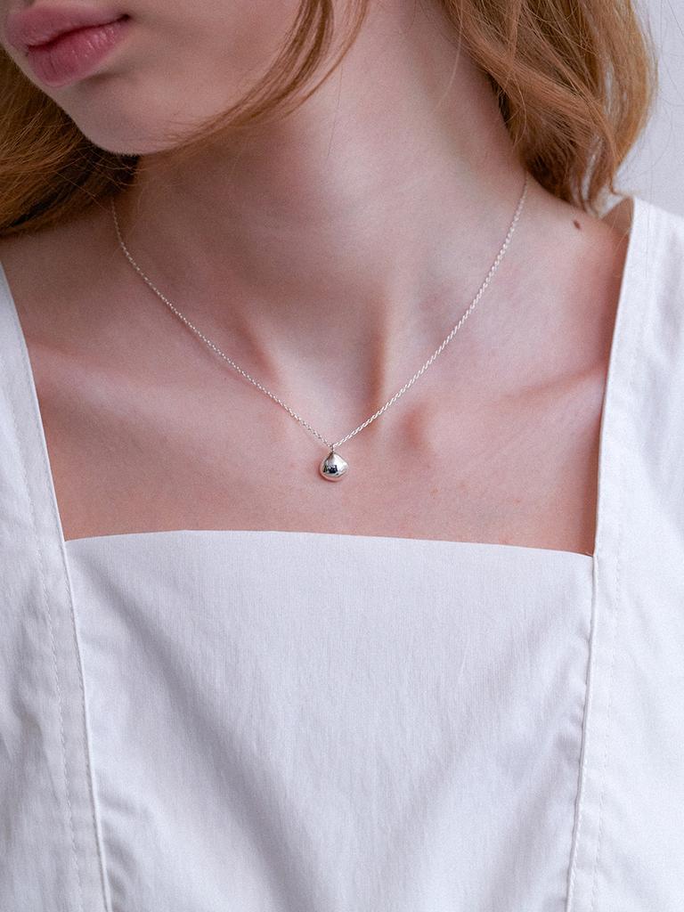 Obla Mini Shell Necklace Jn032