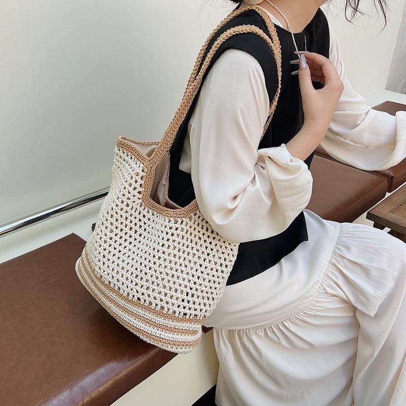 Hollow woven bag women's summer new knitted bag large capacity shoulder messenger tote bag vacation beach bag