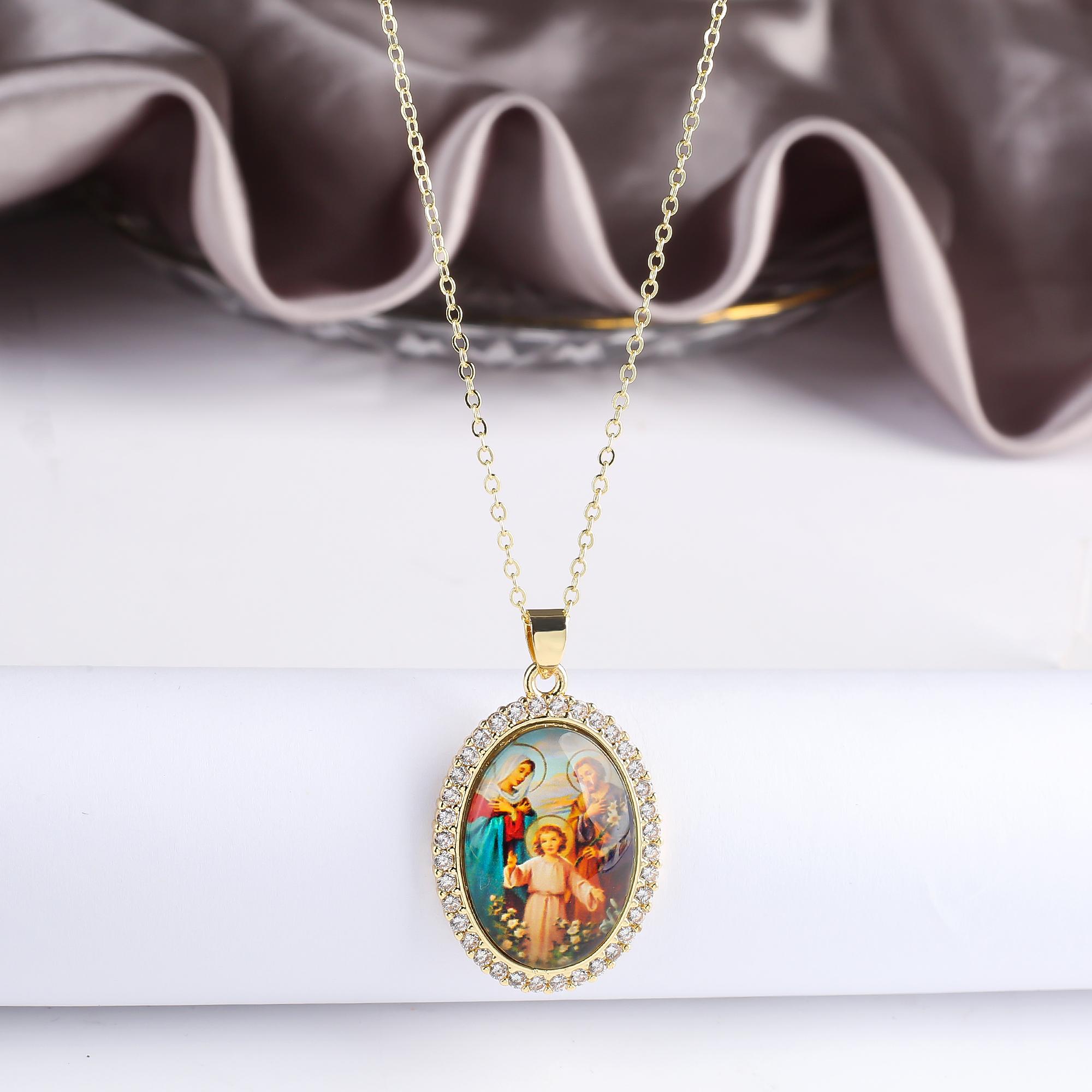 

Hot Sale Virgin Mary and Child Theme Zirconia Charm Pendant Necklace Classic Man Woman Religious Zircon Holiday Gift Accessory