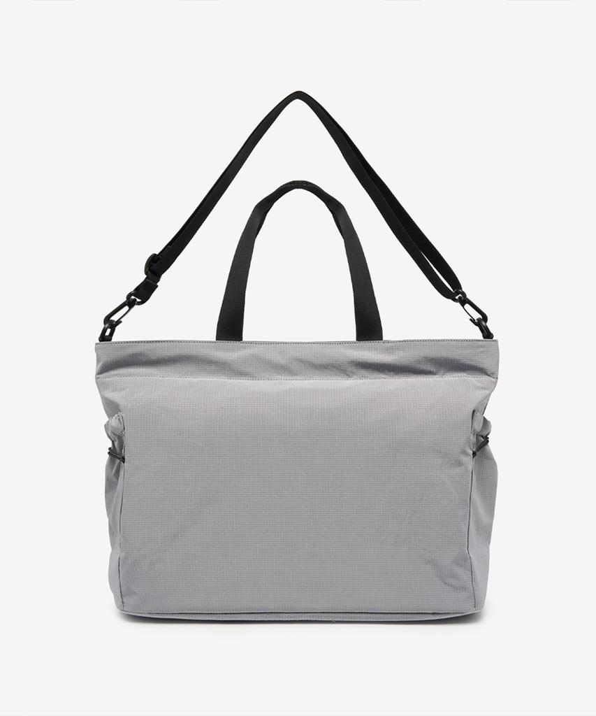 New Balance Nbgcgs1201 / Metallic Lightweight Tote Bag (Silver)