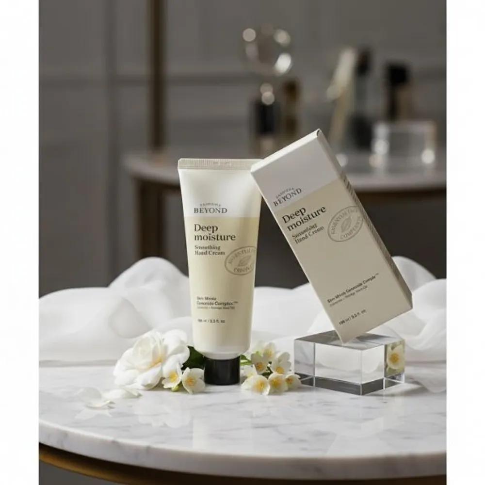 BEYOND Deep Moisture Smoothing Hand Cream 100ml 381668 Deep Moisture Powdery Musk Scent