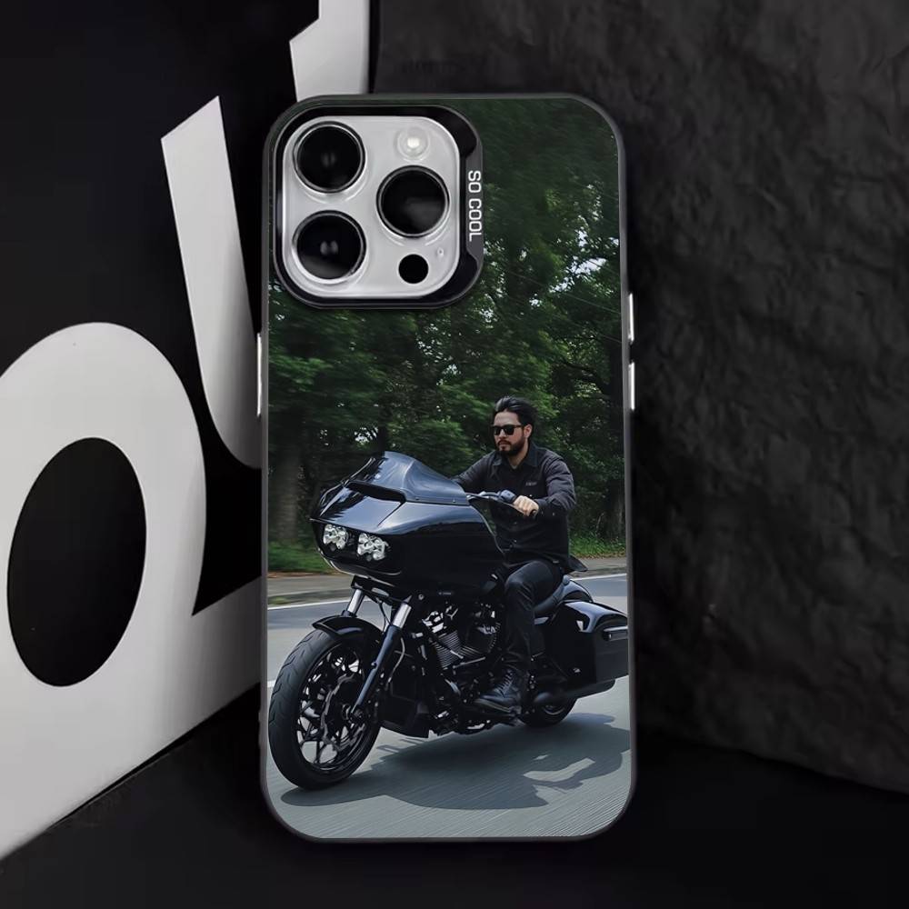 Street Glide   Phone Case For iPhone 17,16,15,14,13,12,11 Plus,Pro Max,XS,Colorful Silver Black Cover