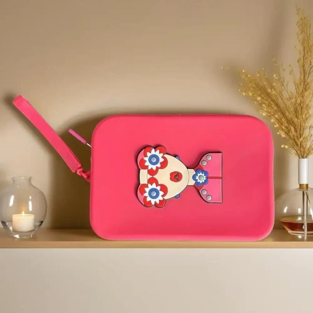Fashion Waterproof Silicone Storage Bag Multi-purpose Portable Hanging Phone Bag Cartoon Cosmetic Bag