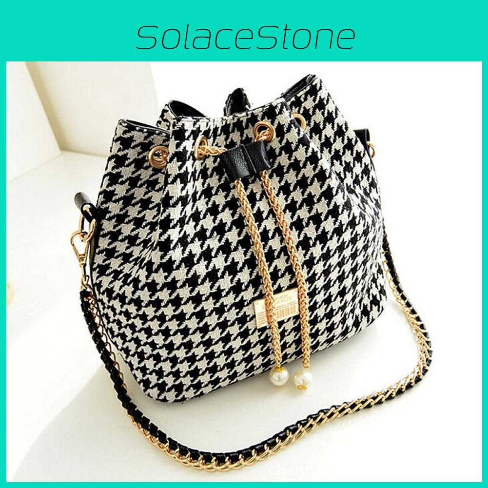 Classic Canvas Handbags For Women With Spacious Interior And Zipper Closure