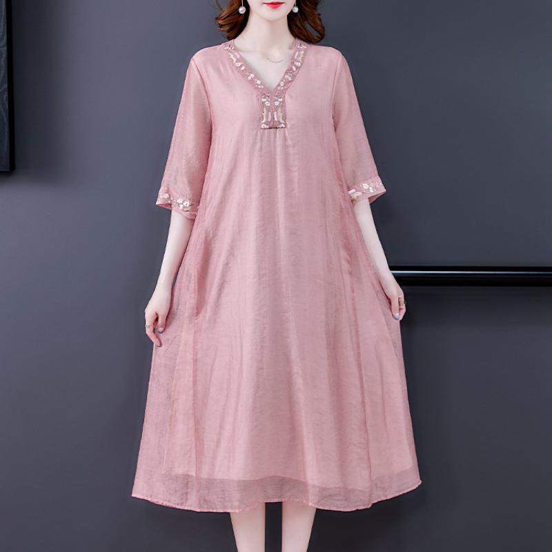 Jarní a letní šaty s výstřihem do V čínského stylu tříčtvrteční rukáv velká velikost volné vyšívané matčiny šaty