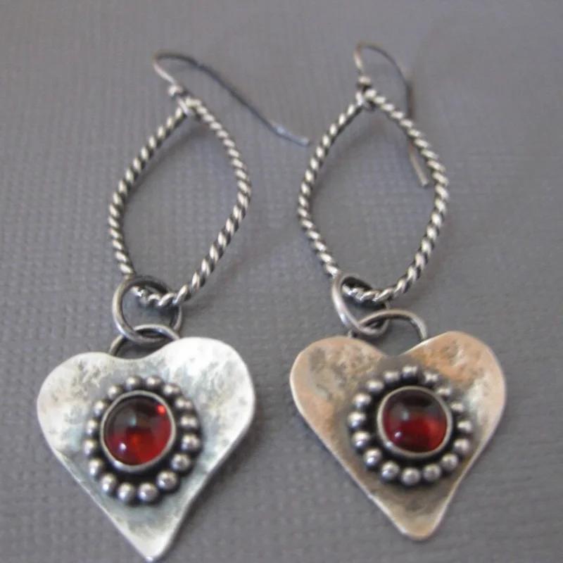 Vintage Gorgeous Heart-shaped Red Stone Pendant Earrings Women's Holiday Party Silvery Plated Retro Jewelry Accessories