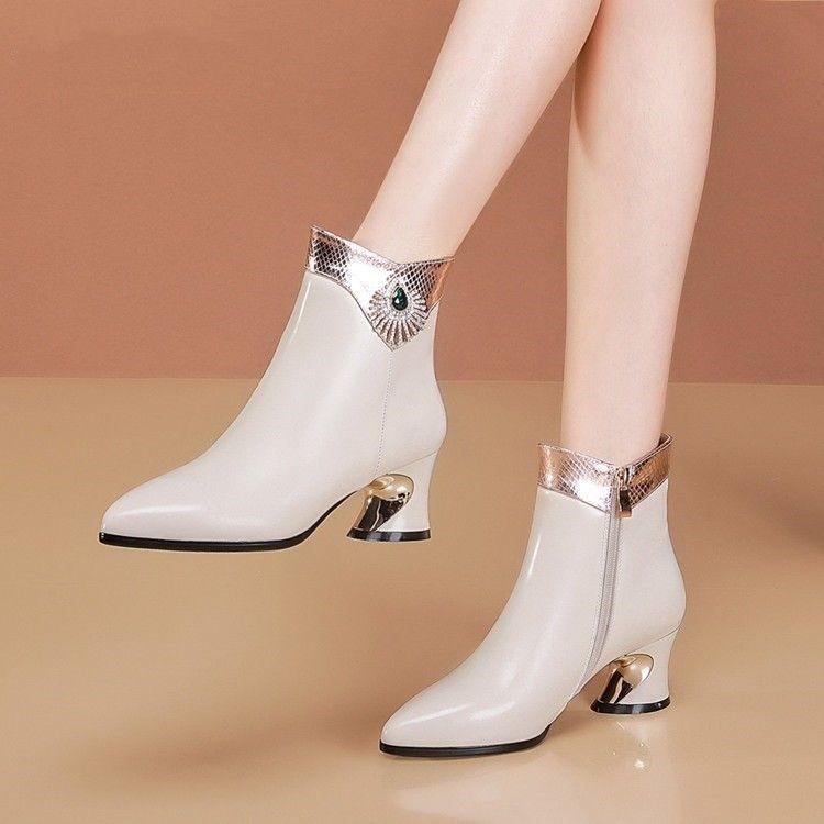 Real soft leather short boots women's 2025 autumn and winter new fashion medium heel thick heel pointed women's boots versatile high heel mother leat