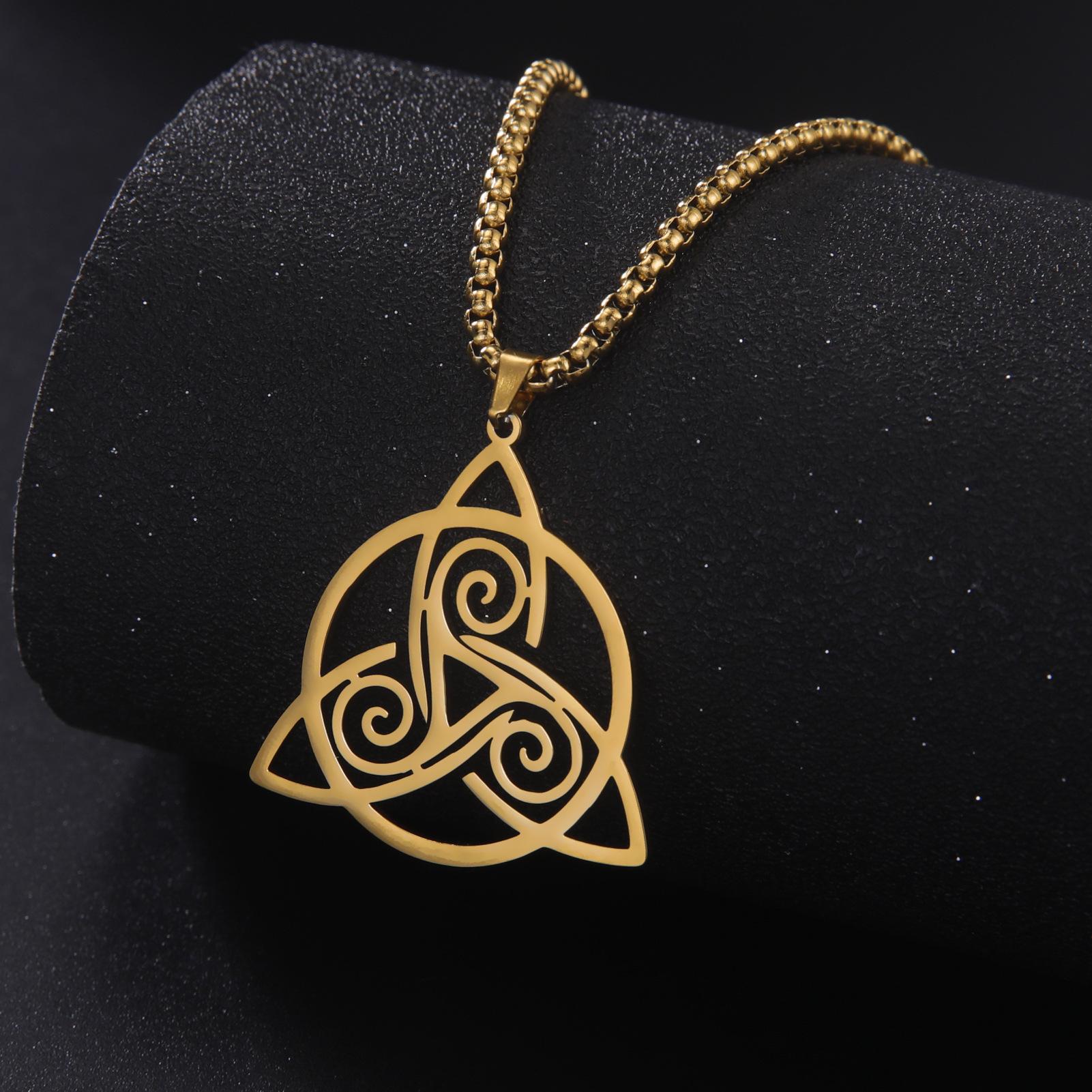 Collana con nodo celtico della Trinità in argento sterling