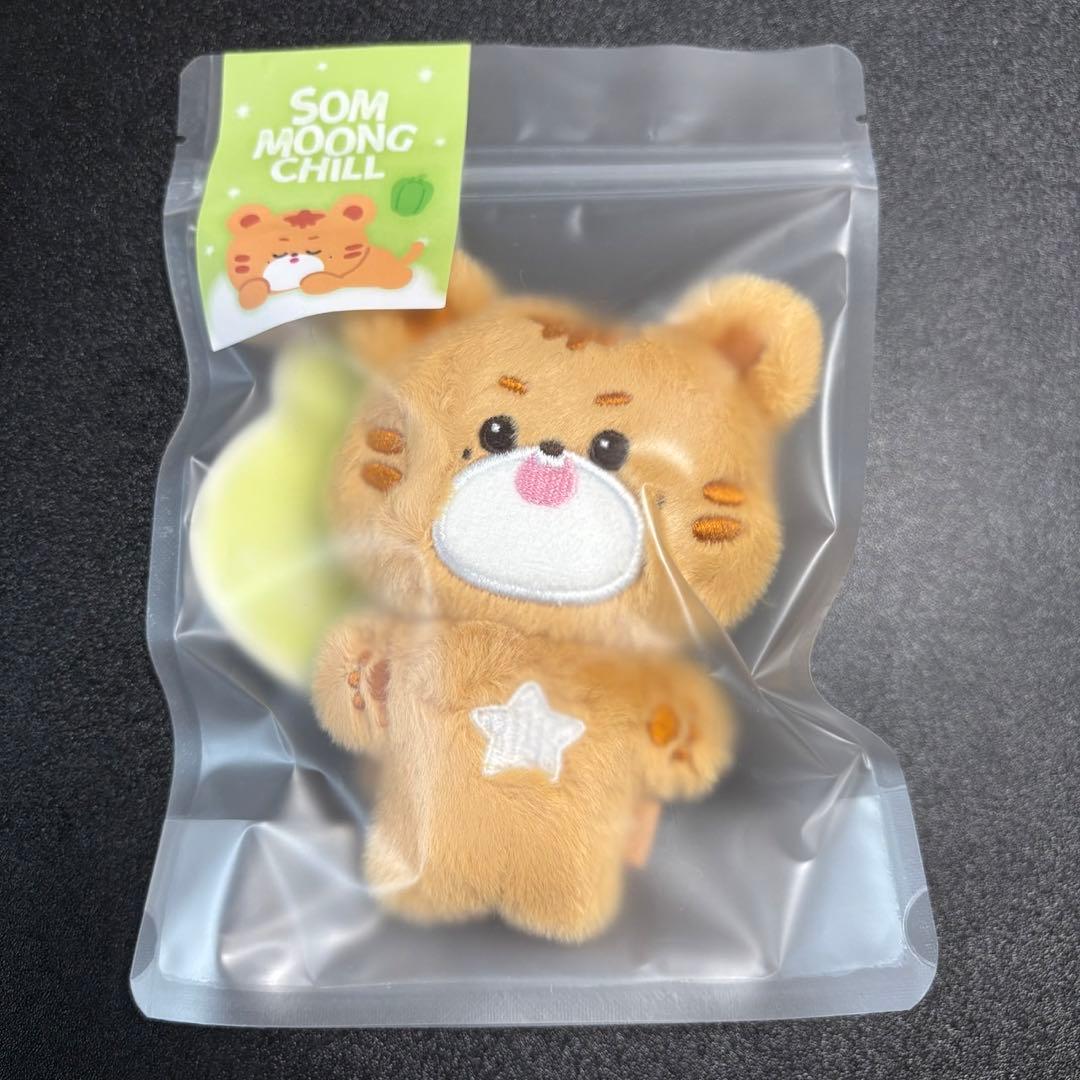 

[USED] NCT127 Mark SOM MOONG CHILL Plush Key Ring