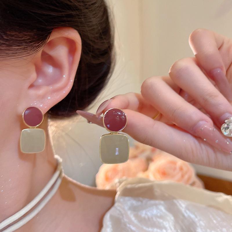 Hong Kong style retro ins tide drop glaze contrasting colors geometric earrings women s personality temperament stud earrings ears