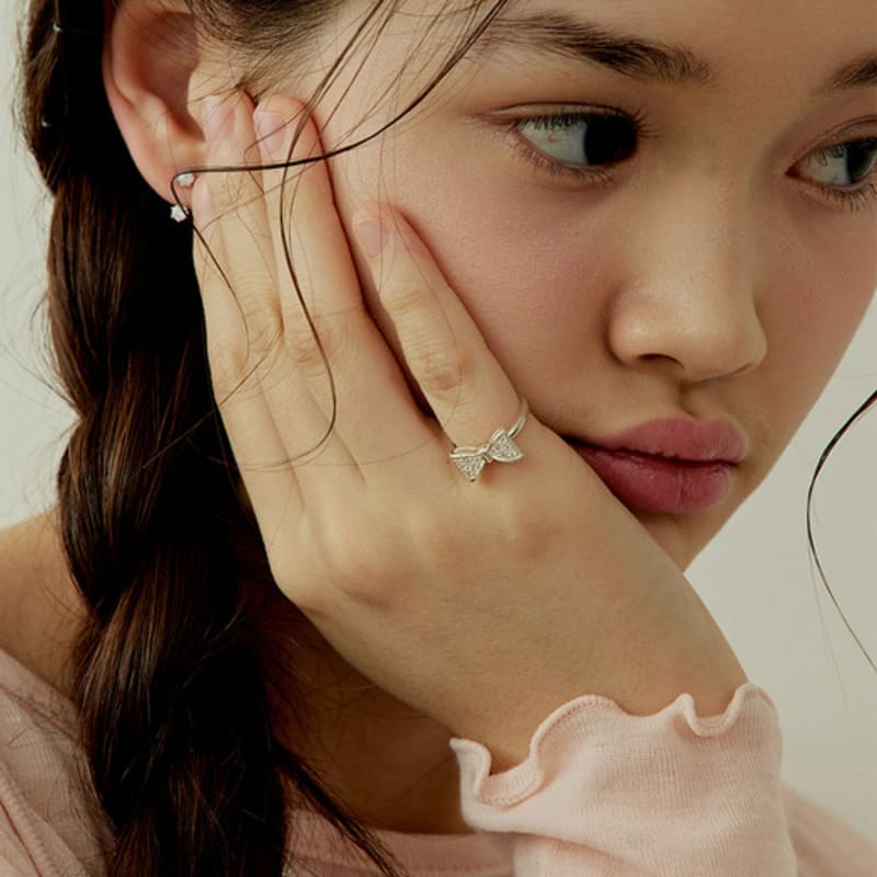 murmur [925silver]Sparkling cubic ribbon ring