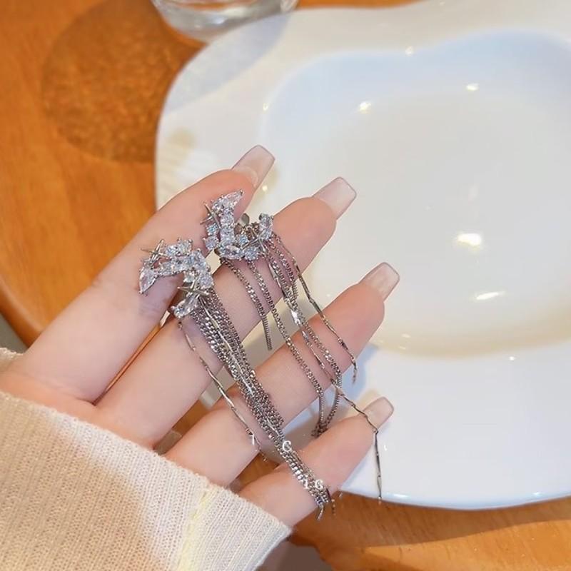 Long tassel ear clips without ear holes Women s temperament Light luxury Zircon ear bone clips No piercing earrings