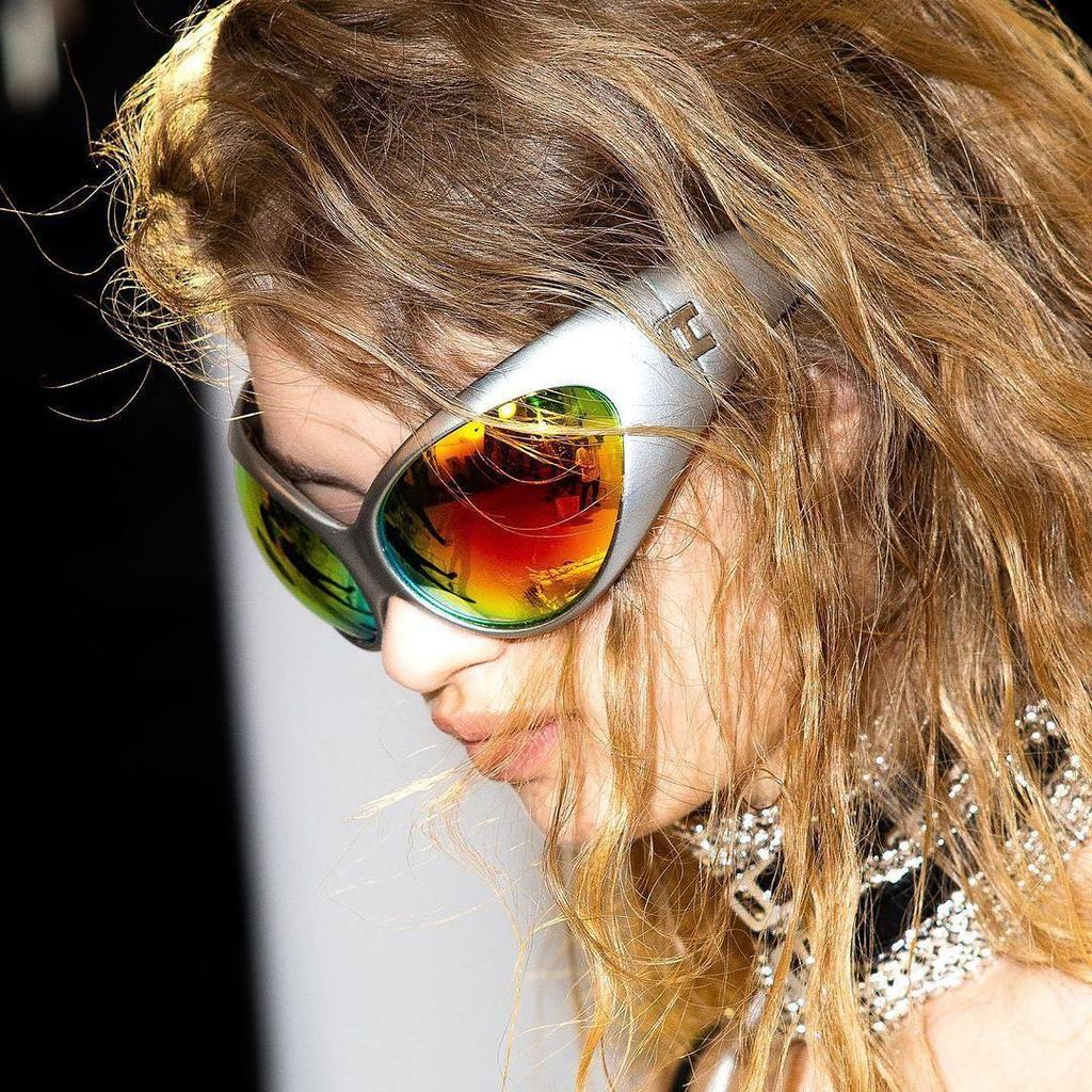 Y2K Cat-Eye Sunglasses: Colorful, Bold, Unisex, Large Frame