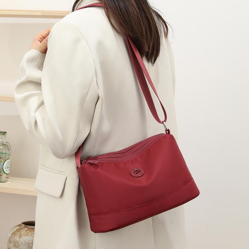 Sac à bandoulière en nylon imperméable multicouche pour femme