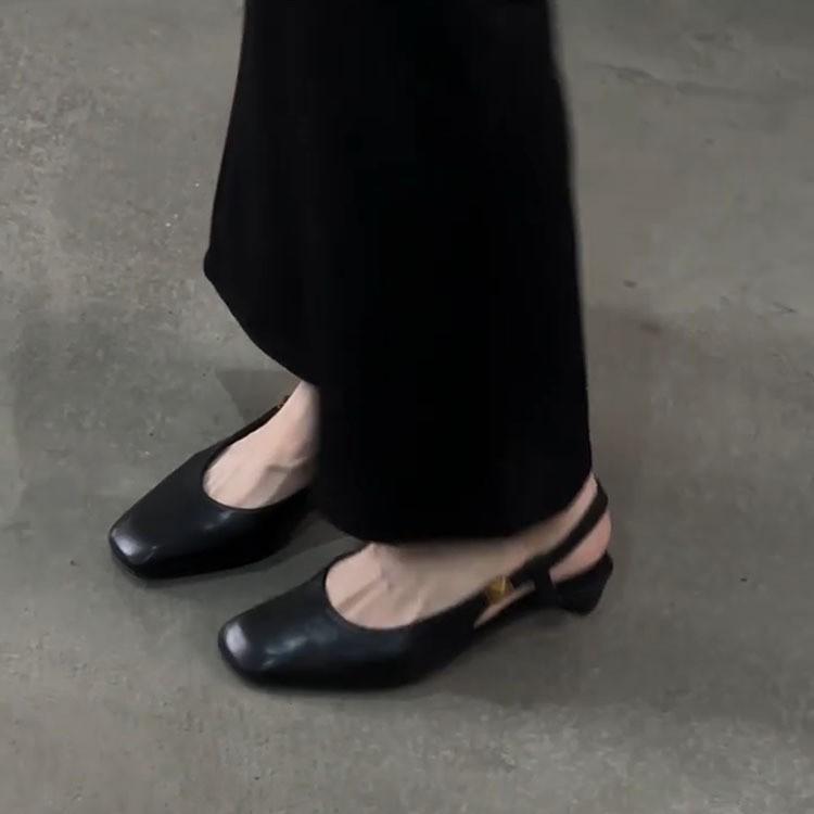 Sheepskin retro versatile black commuter shallow mouth Mary Jane shoes women's single shoes square head leather sandals women's summer wear