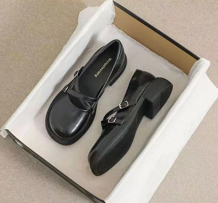 Fashion Round Toe Gothic Japanese Style Lolita Women's Shoes Low Heel Elegant Luxury Leather Casual Mary Jane Ladies Footwear Chic Point