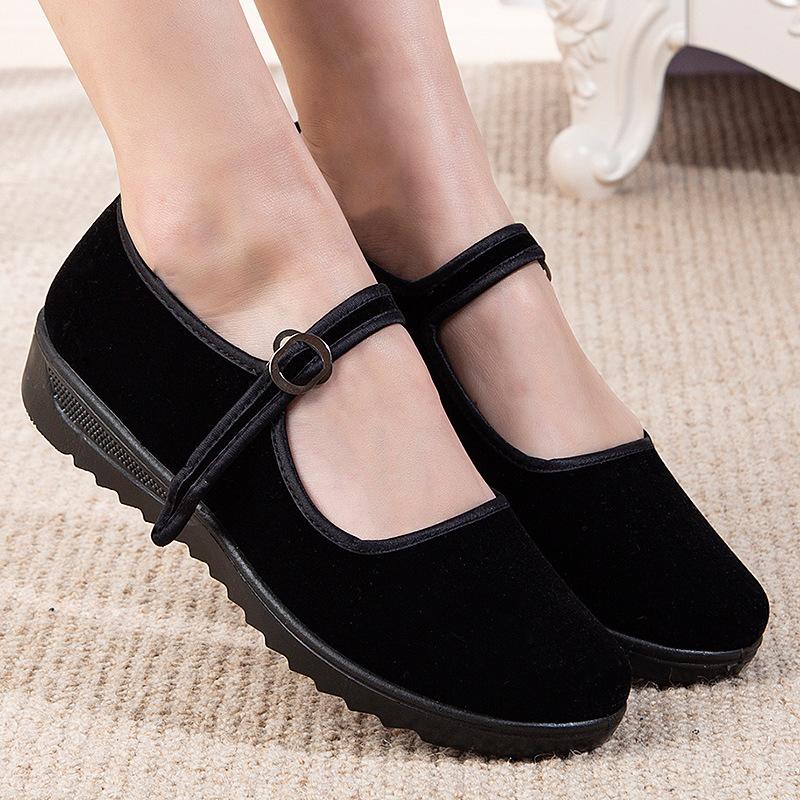 Yan black cloth shoes women's flat bottom middleaged and elderly soft sole black work shoes women's shoes hotel overtime work
