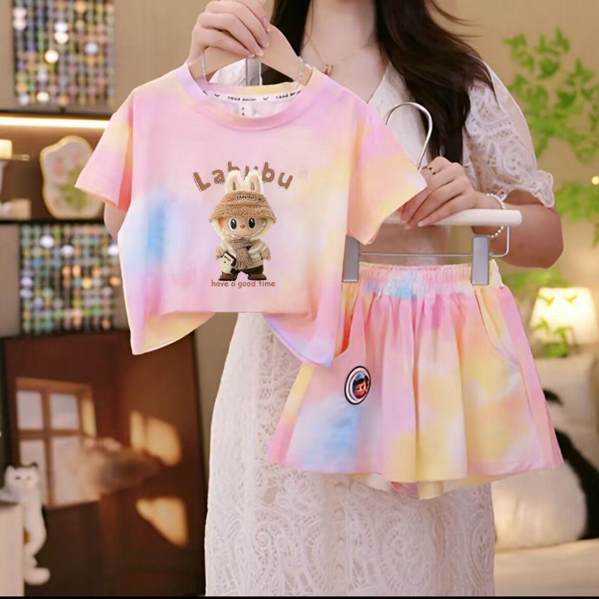 

Повседневный спортивный костюм Летний детский модный и стильный комплект из двух предметов с коротким рукавом 130cm