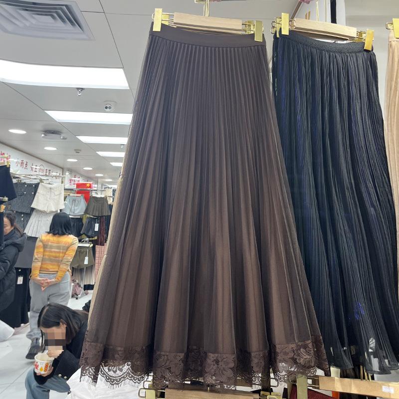 Retro Pleated Umbrella Skirt Women's 2025 Early Spring New High Waist Drape Lace Skirt Hemline Skirt