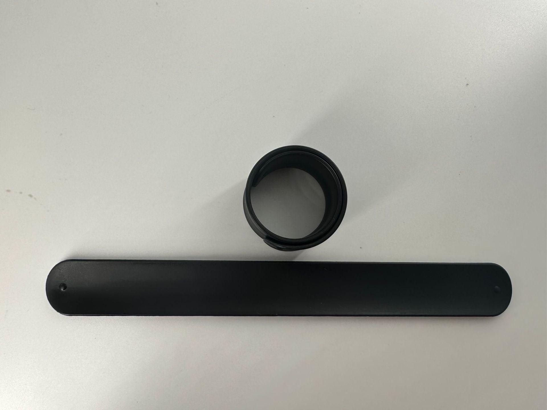 

Custom Logo Silicone Slap Bracelet: Solid Color Wristband