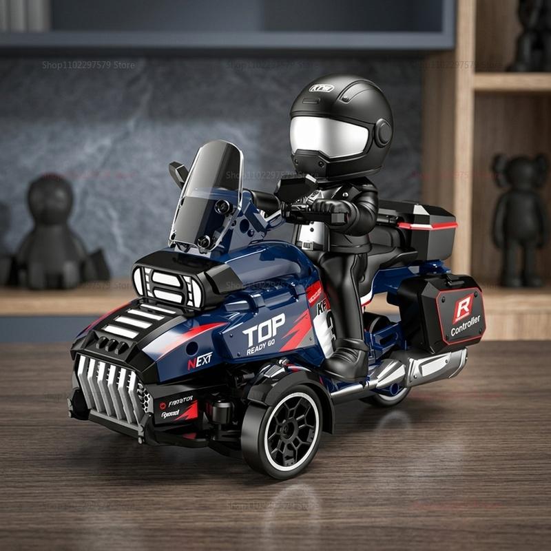 Přenosné KF35 Mini 3kolové RC auto 1:Vysokorychlostní driftovací hračka auto v měřítku 43 s LED světly 2,4G dálkové ovládání Terénní závodní dárky pro děti Přineste panenku