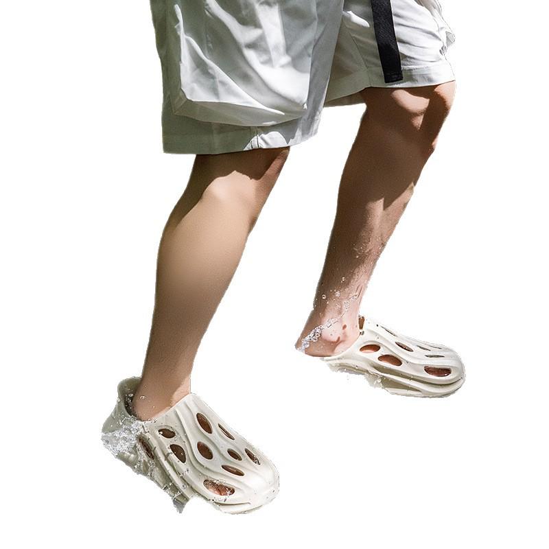 Men's Summer 2025 Non-Slip Hollow Clog Sandals - Odor-Resistant Beach Shoes with Thick Sole