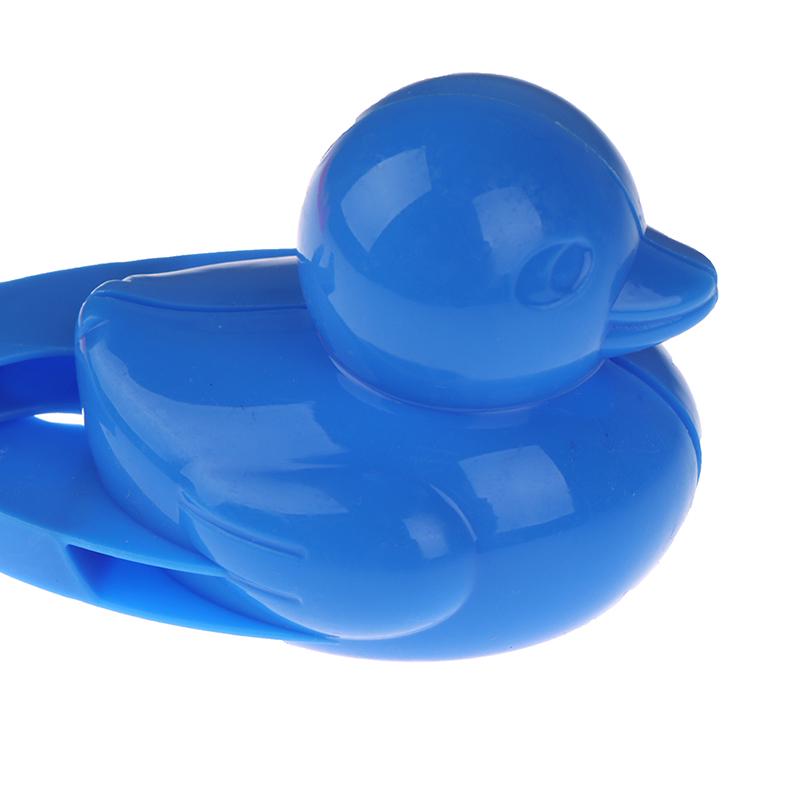 Cartoon Lovely Duck Shaped Snowball Maker Clip Children Outdoor Toy