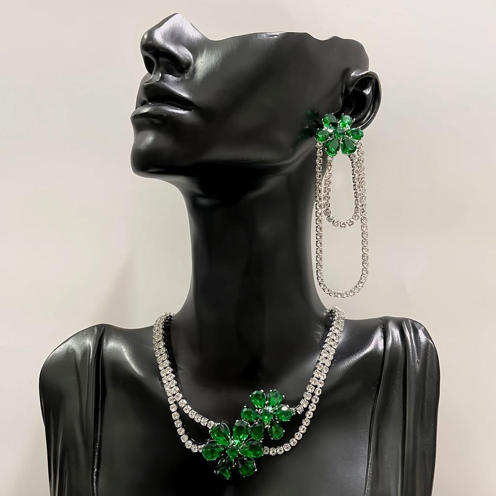 Geometric Diamond-Encrusted Flower Necklace Exaggerated Personality Collarbone Chain Niche Temperament Light Luxury High-End Item Decoration
