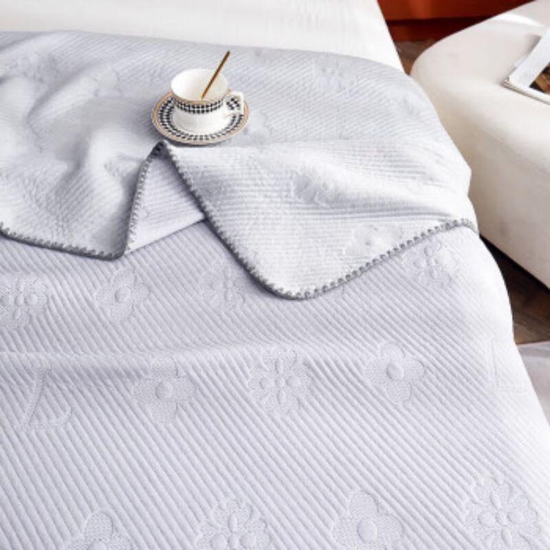 

Bijiaman Cloud Soft Knitted Summer Cooling Blanket
