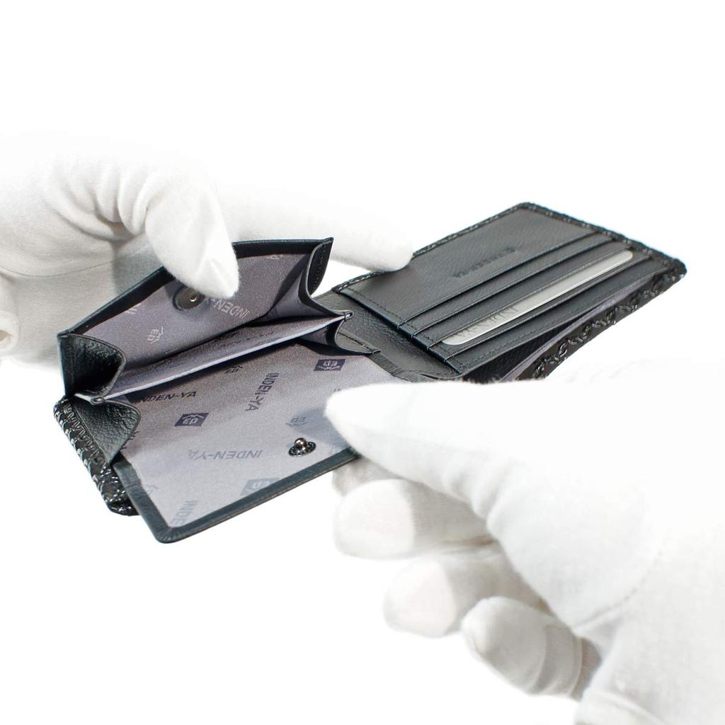 [Inden-ya] Inden Bifold Wallet with Bill Compartment and Coin Purse, Deerskin, Black with Black Lacquer, Small Ring Pattern, 2006-01-177