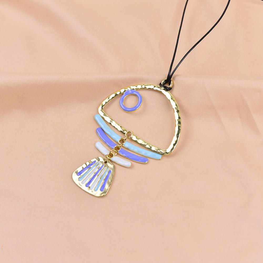 Exquisite Cute Gradient Blue Hollowed-out Fishbone Pendant Black Leather Rope Necklace for Women Creative Fashion Jewelry Gifts