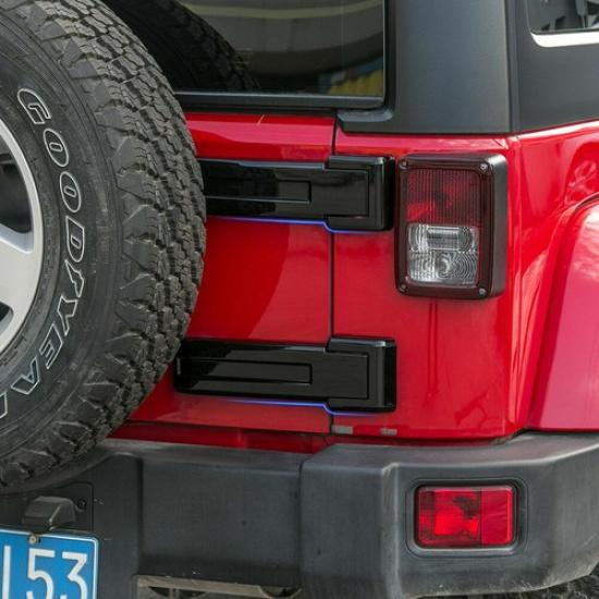 Für 07+ JK JKU Jeep Wrangler Heckklappenscharnierabdeckung Ersatzrad-Heckklappenverkleidungsteile