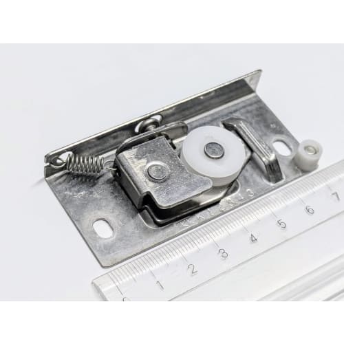 Sada dvou originálních válečků pro síťové dveře YKK-AP (YKK K12343, YKK 3K12594). Pro krabicové síťové dveře, byty a budovy. [Nástupce YKK K12343]