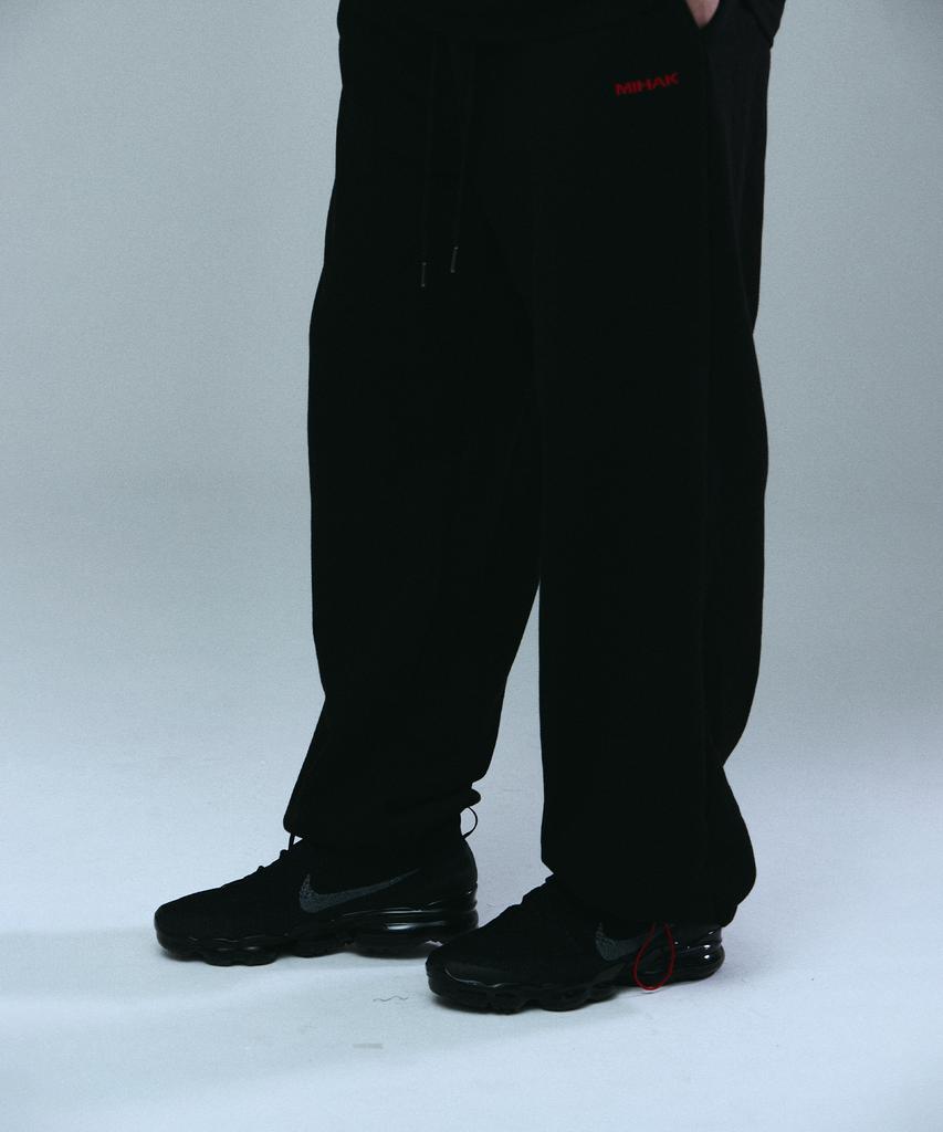 Mihag Pocket Logo Wide Pants (Black)