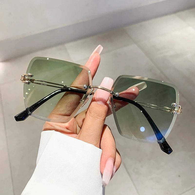 Vintage Brand Designer Rimless Metal Square Sunglasses Women Sun Glasses For Men Trendy Punk Fashion Luxury Ladies Cutting Shade