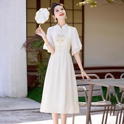 Robe cheongsam brodée chinoise pour femme, été 2024, AH2457