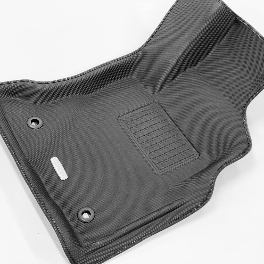 Clazzio Floor Mat 3D Type Set for 1 Hilux GUN125 NEW Rubber Type Black H29/9~ ET-1200 [5EETB1200K]