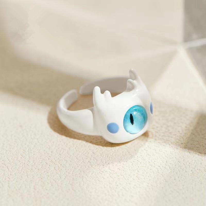 "Funny Black Cat Cartoon Ring - Big Eyes, Cute Gift for Girlfriends & Couples"